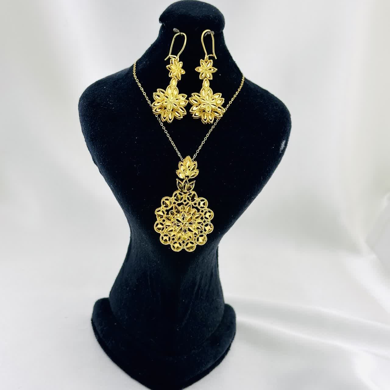 نیم ست خورشید