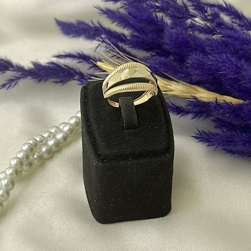 انگشتر آزادی
