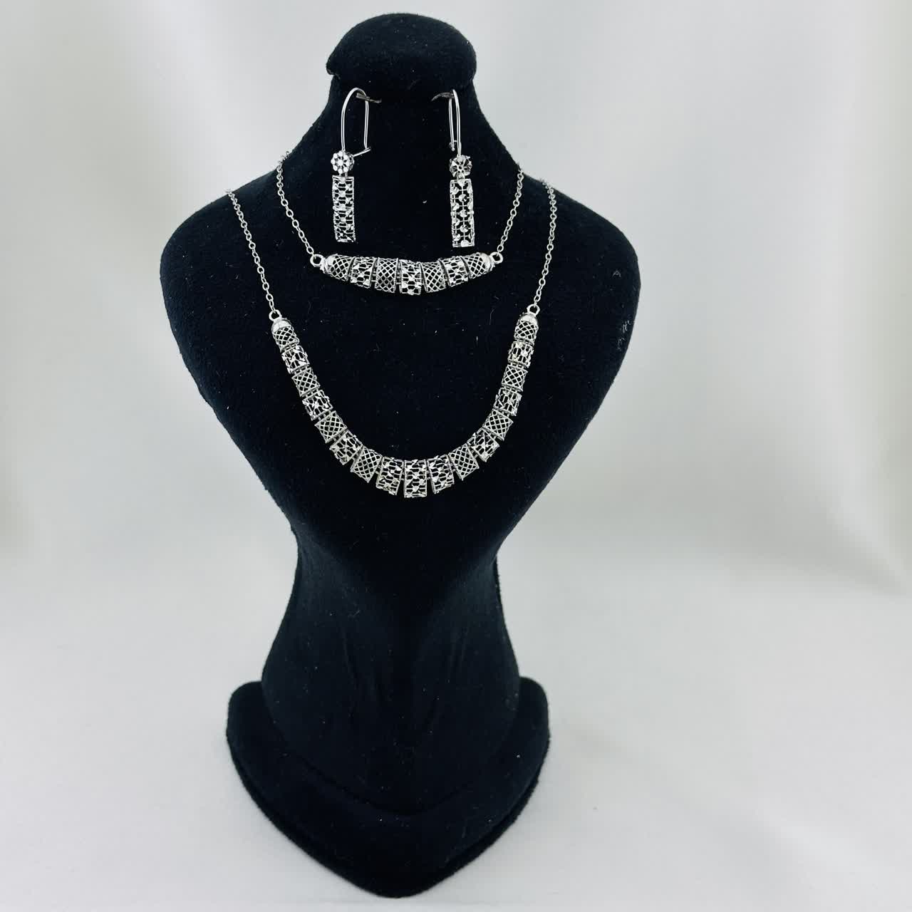 سرویس ملانیا