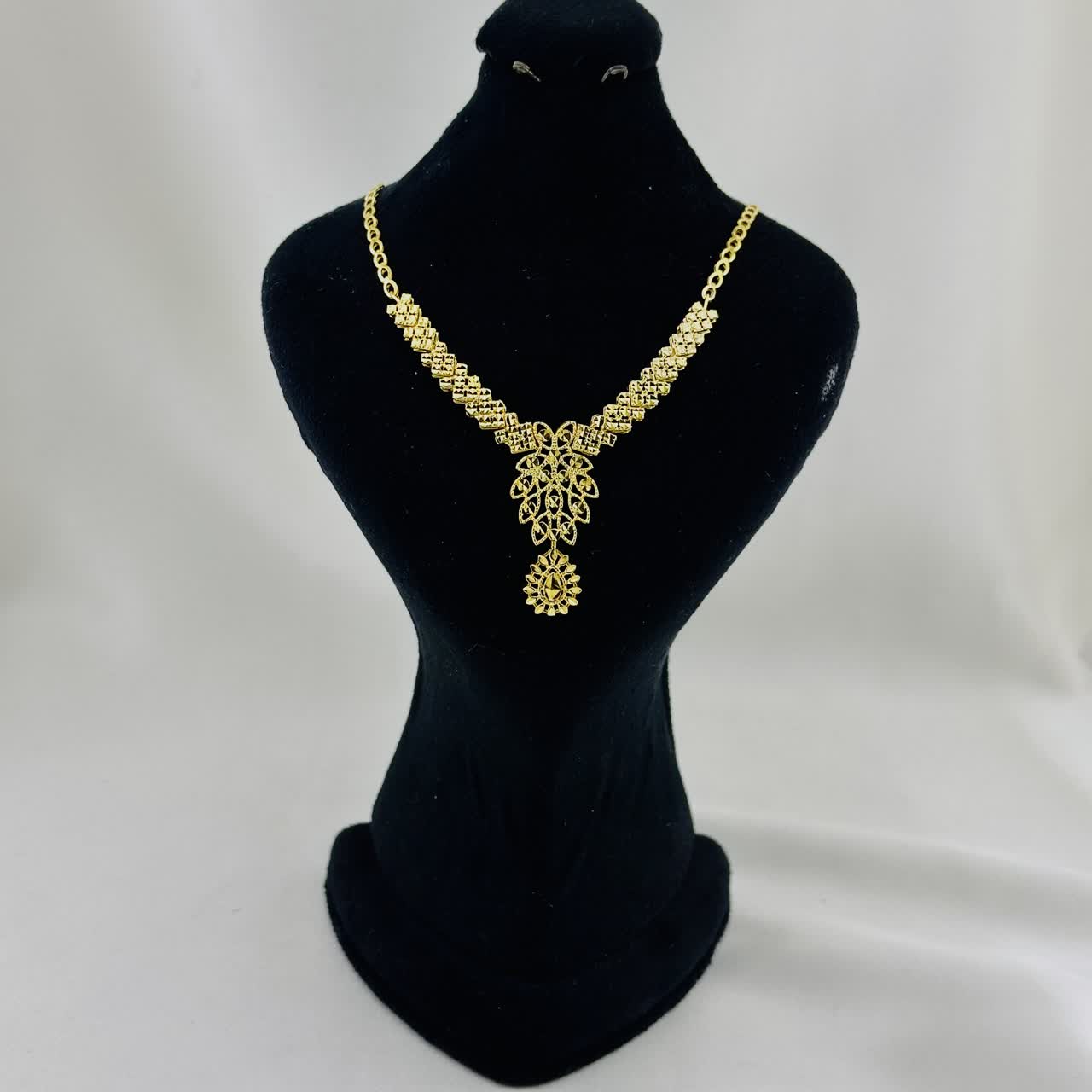 گردنبند تراش