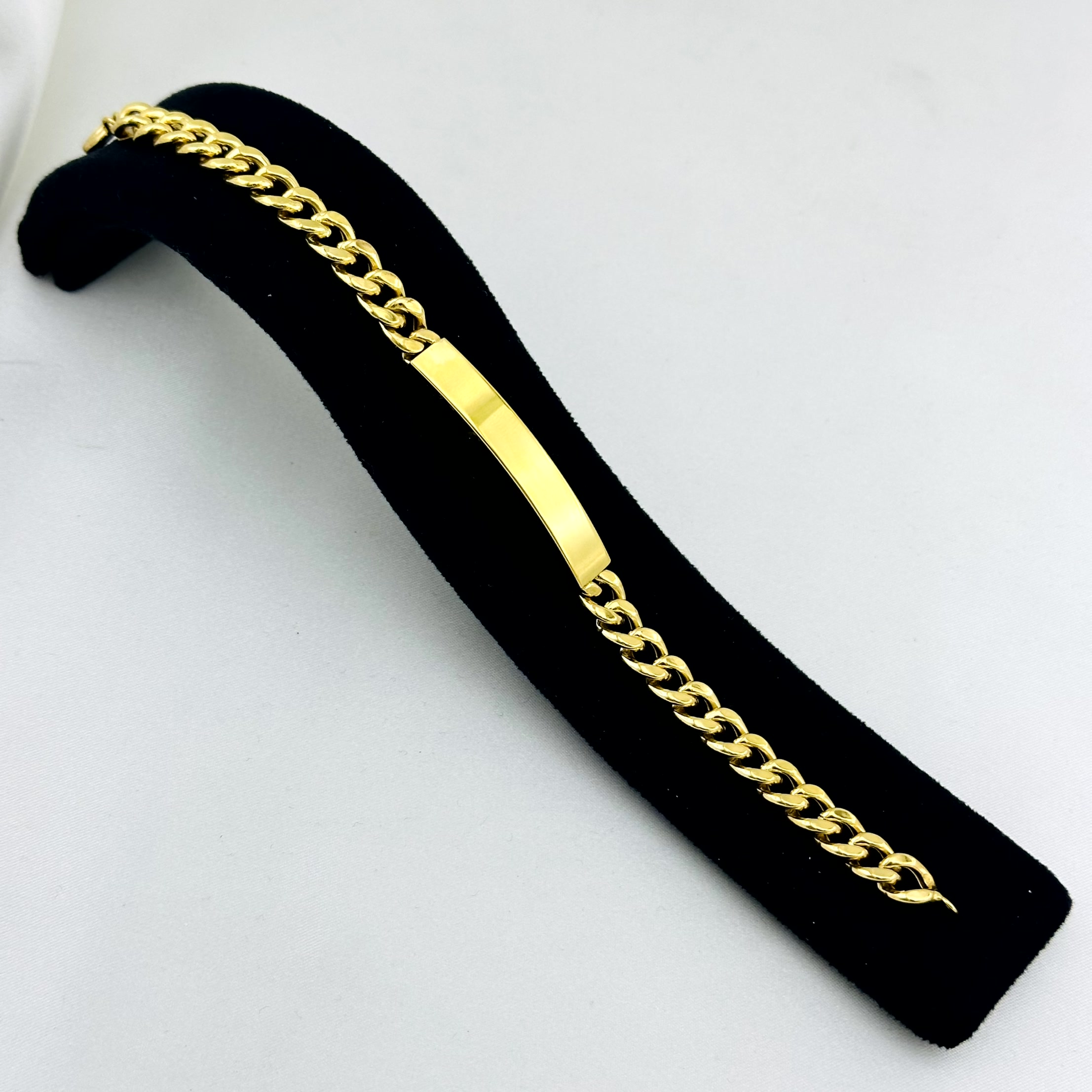 دستبند کارتیر