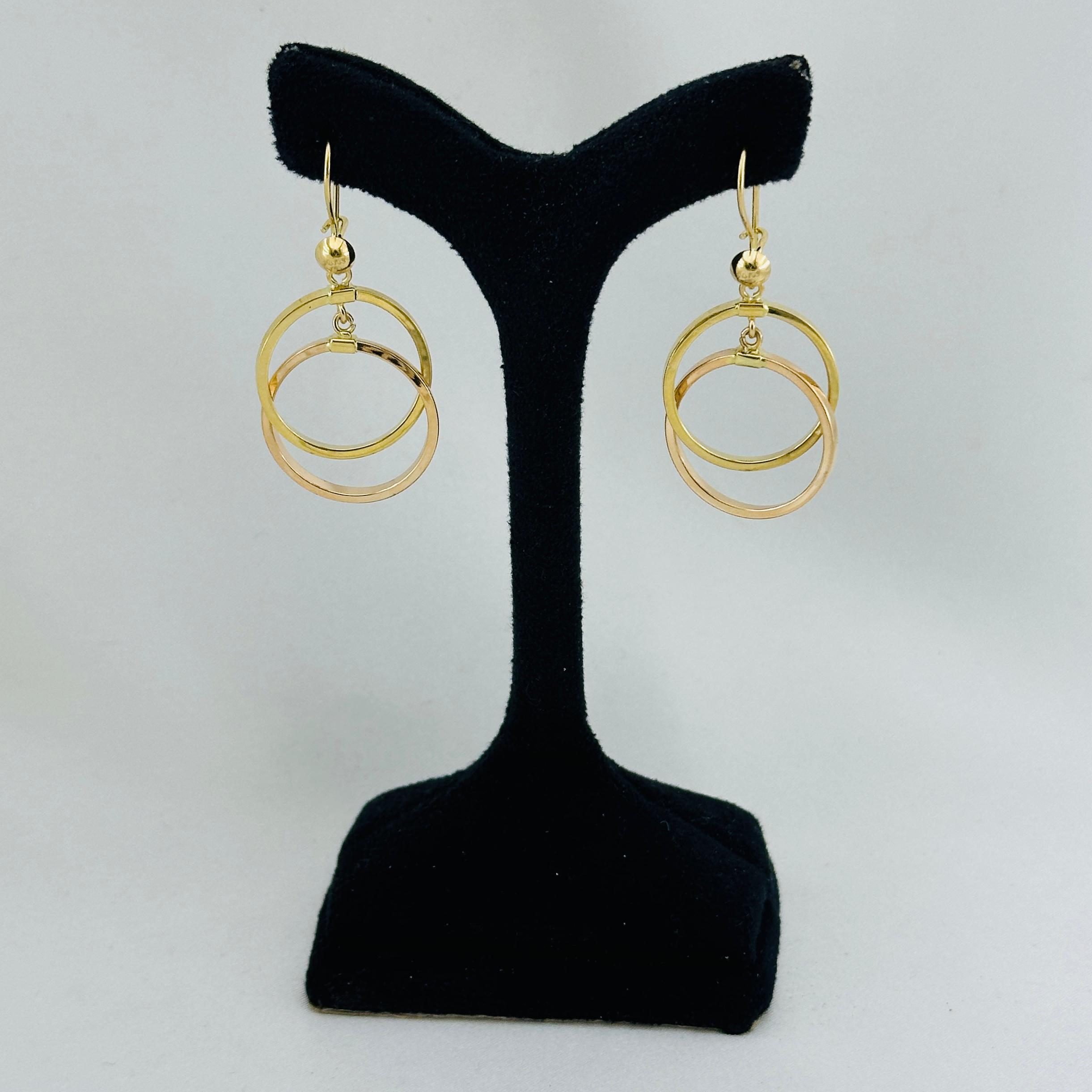 گوشواره شانل هندسی