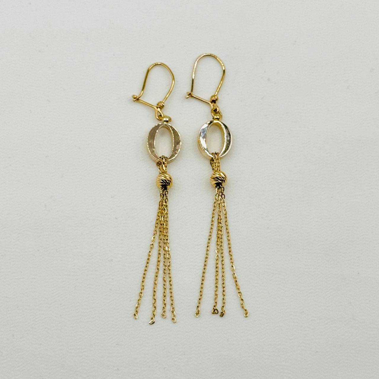 گوشواره اویز رشته ای